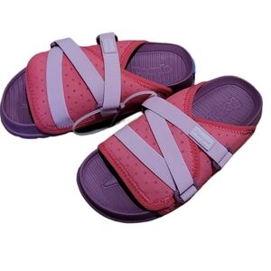 People size‎ 12 kids pink purple washable sandals water shoes